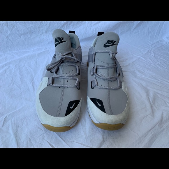 size 15 nike trainers